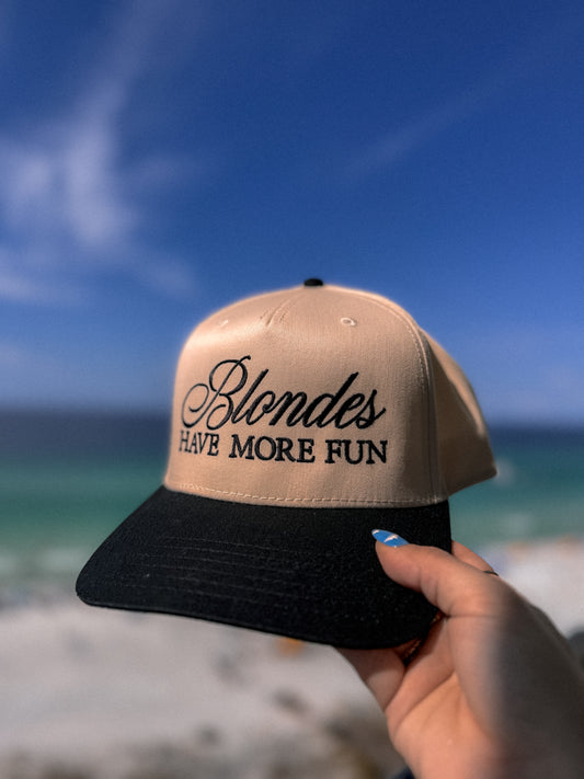 Blondes have more fun Hat
